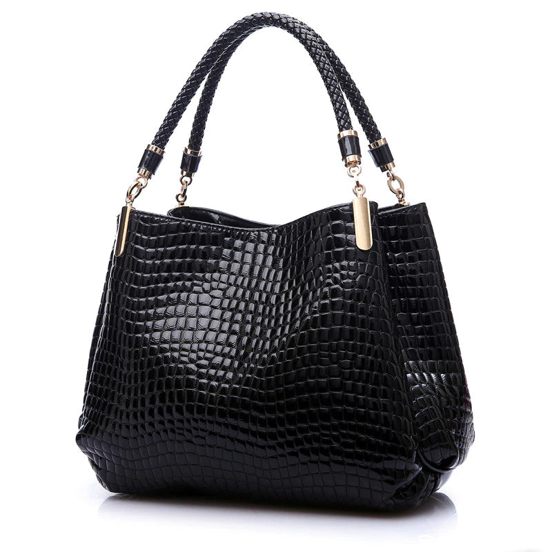 Bagzy Aura: An Elegant Handbag - BagzyBag